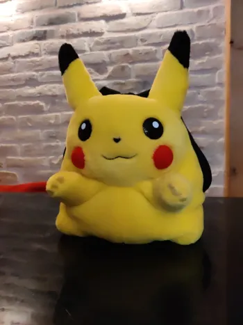 Sac à dos peluche Pokemon Pikachu