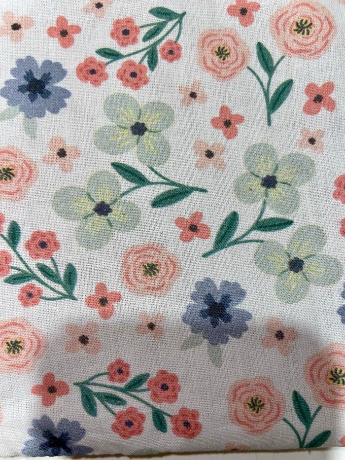 👉 Protège livret de famille artisanal – Couture fait main – Motif fleuri - photo numéro 3