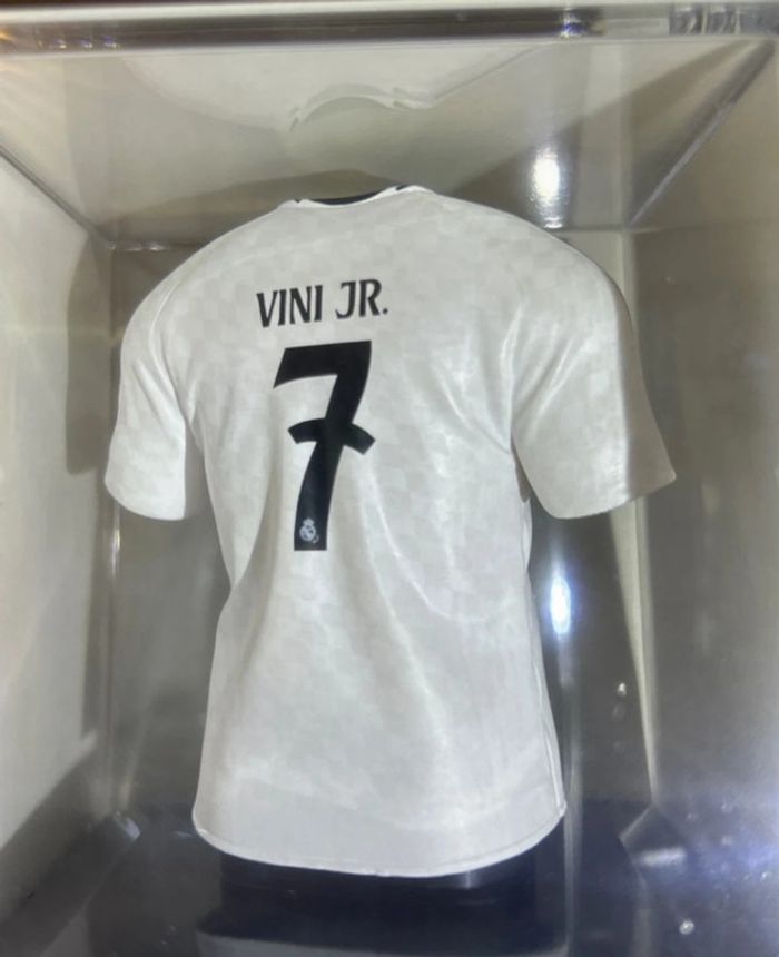 Figurine Vinicius - photo numéro 4