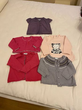 Lot de 5 gilet 12 mois