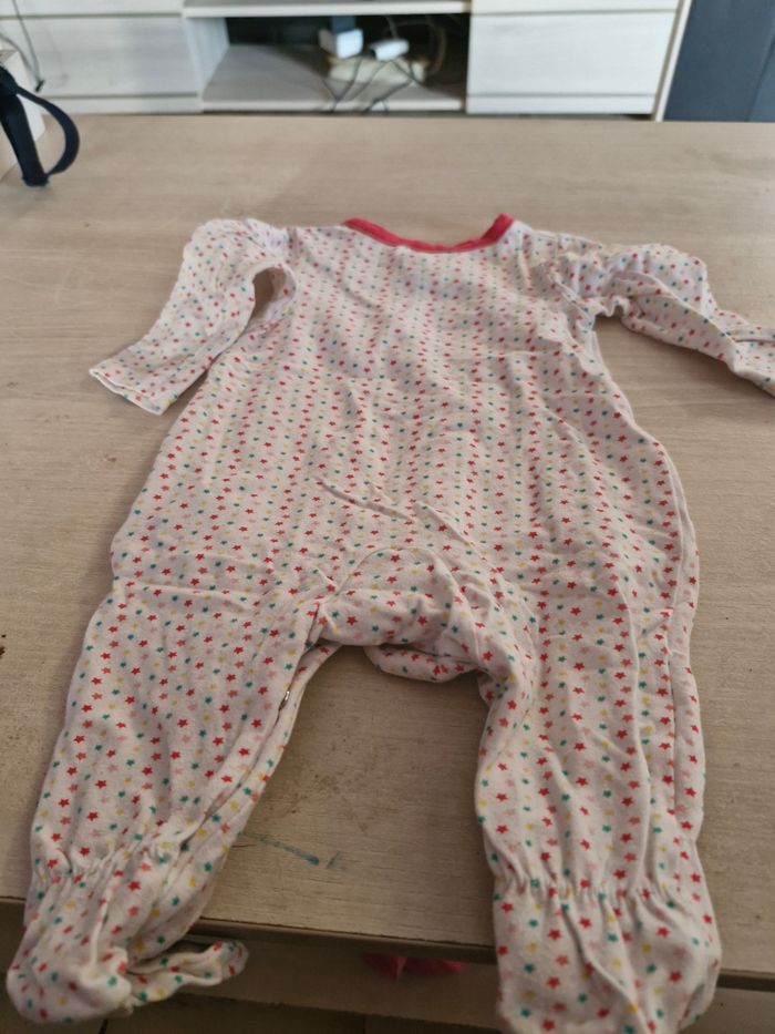 Pyjama taille 3 mois - photo numéro 2