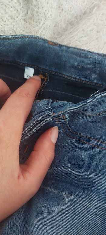 Jeans gris et jean bleu 