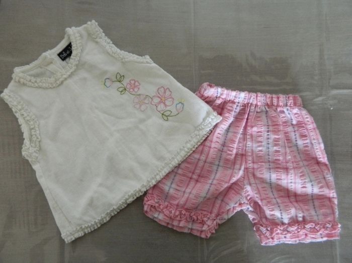 Ensemble short et débardeur T 3 mois fille " Bob et Julie"
