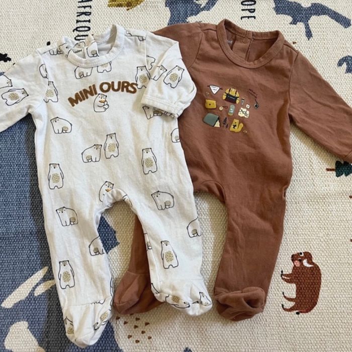 2 pyjamas naissance - 50cm