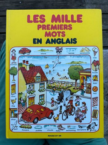Livre grand album ancien Les mille 1000 premiers mots en anglais english rouge et or