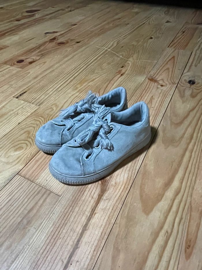 Basket grise - photo numéro 2