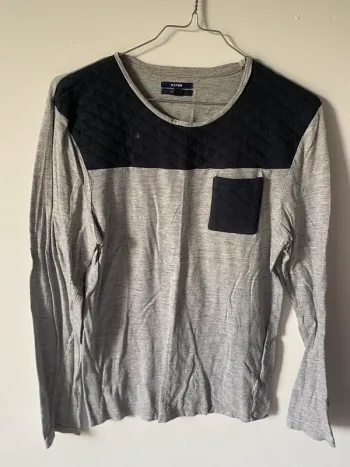 T-shirt ou pull léger