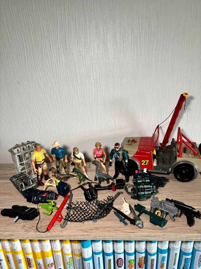 Énorme lot figurine jouet véhicule accessoires vintage JP Kenner jurassic park