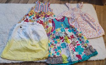 Lot robe bébé fille 12 mois 🐣
