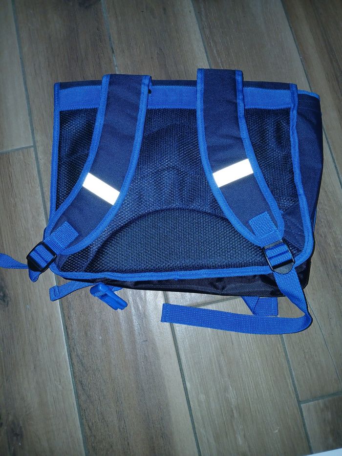 Cartable - photo numéro 4