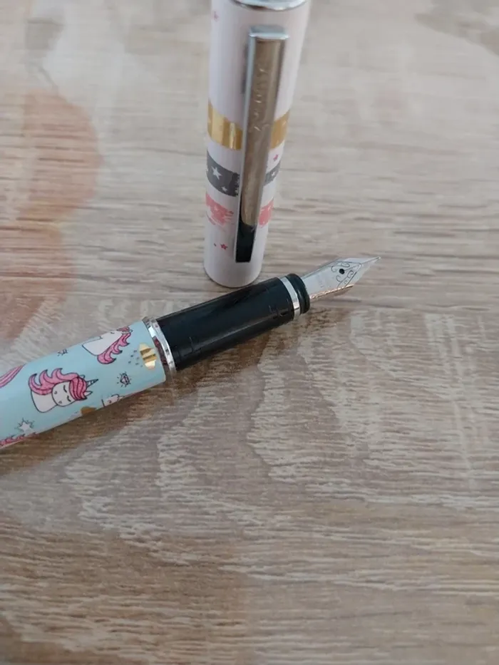 Stylo plume Licorne - photo numéro 2