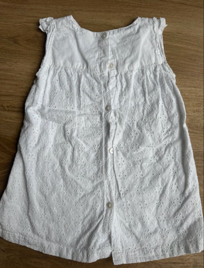 Robe brodée - photo numéro 2