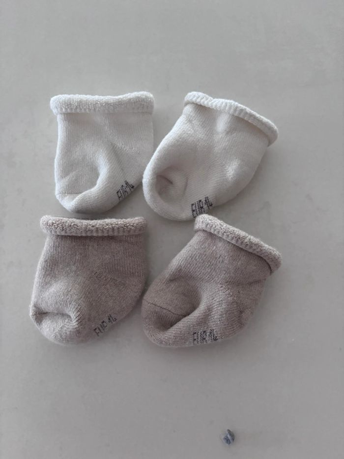 Lot chaussettes naissance