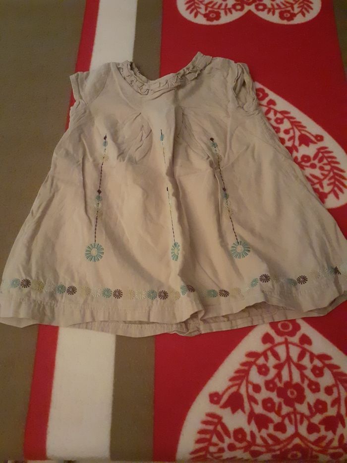 Lot de 2 robes en 12 mois - photo numéro 2