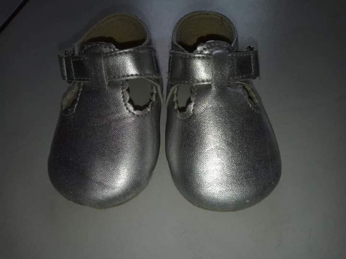 Chaussures fille 6 mois