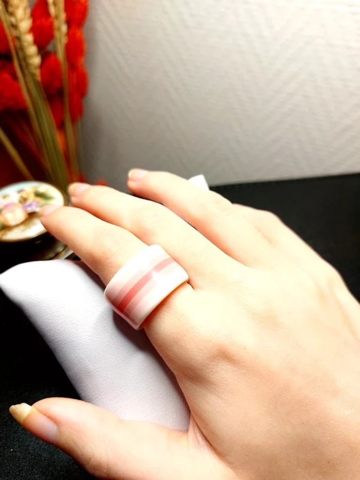 Magnifique bague rose vintage 00's Y2k - photo numéro 4