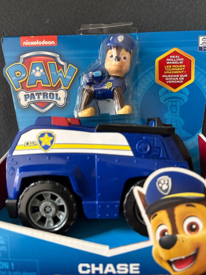 PAT' Patrouille - Véhicule + Figurine Chase - Véhicule de 15 cm - photo numéro 2