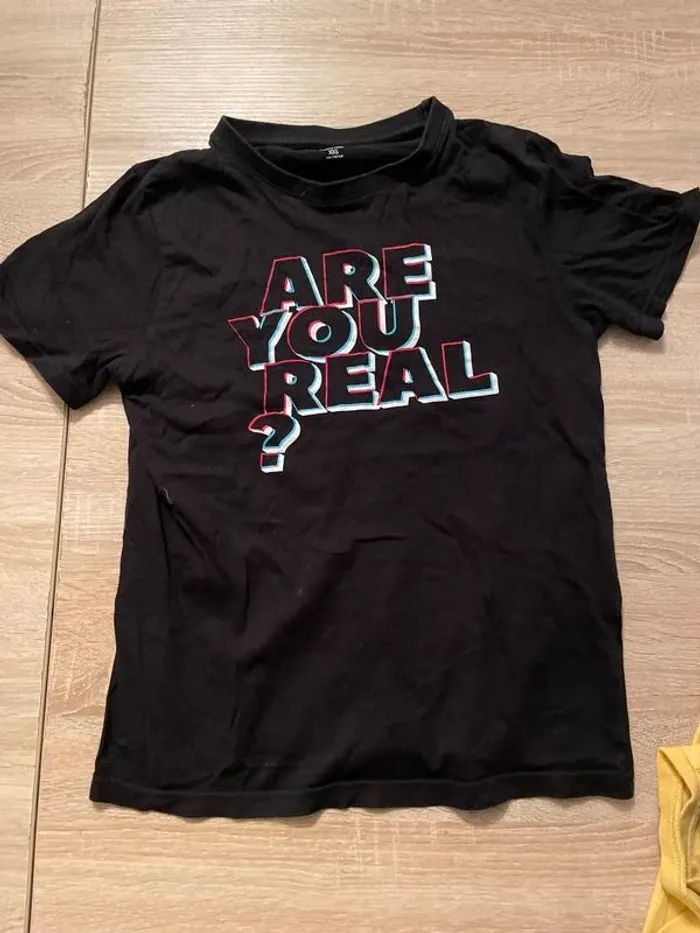2 T shirt 12 ans - photo numéro 2