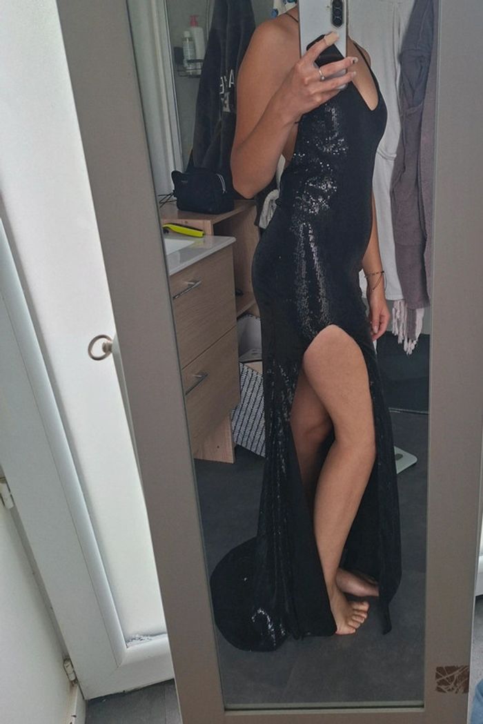 Robe de soirée longue dos nu sequin - photo numéro 10