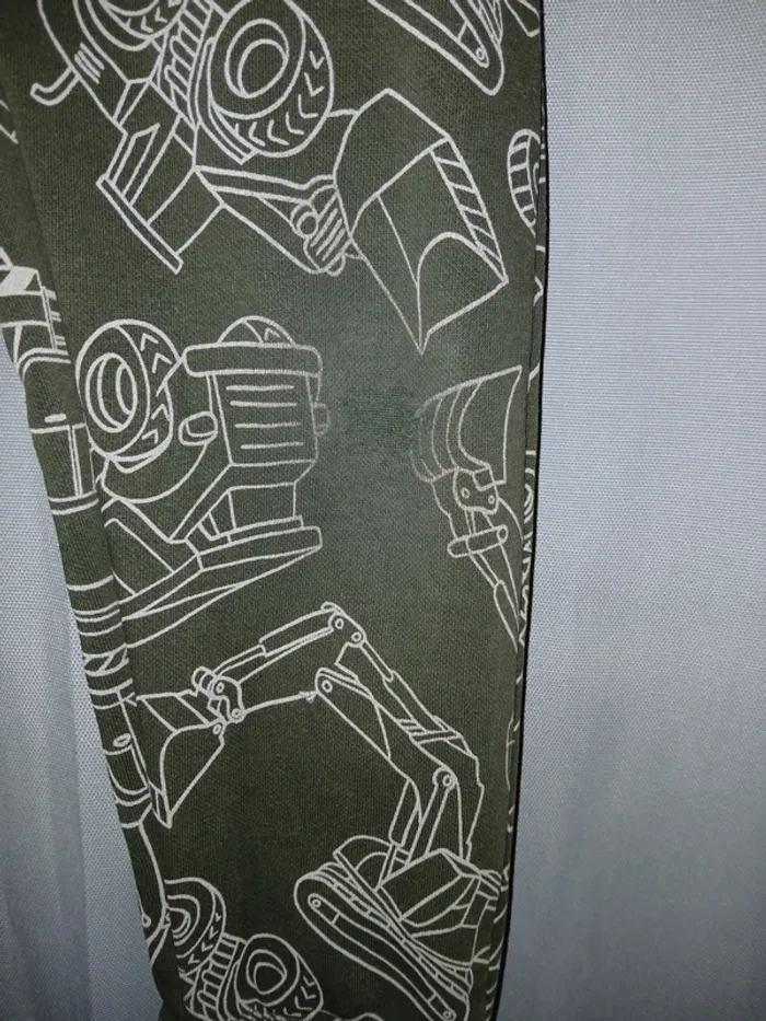 💙 Pantalon de jogging taille 5/6 ans 116 cm. - photo numéro 2