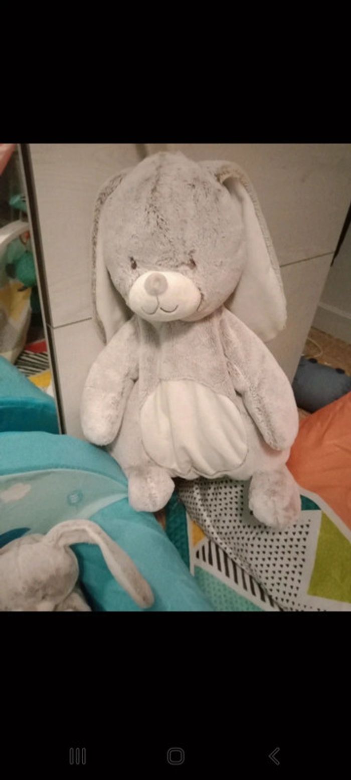 Ensemble de plusieurs peluches et autre ours neuf