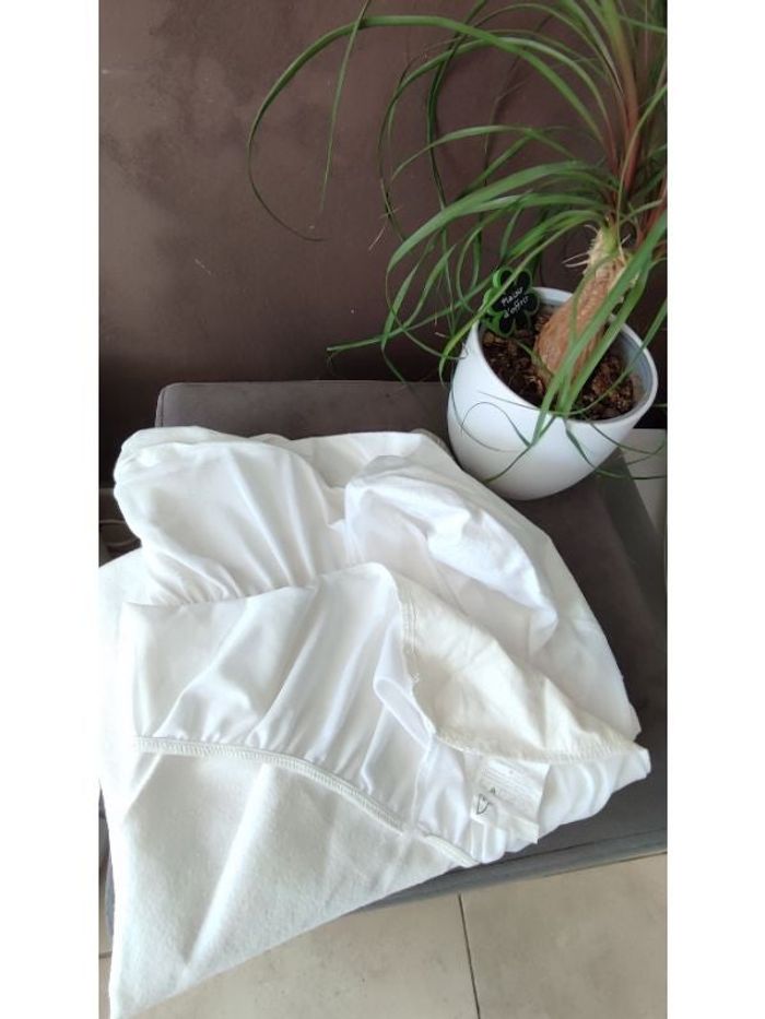 Drap bébé brodé main