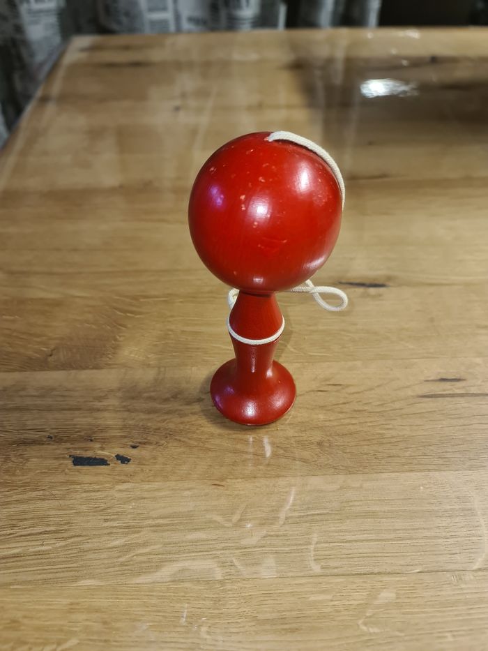 Bilboquet en bois petit model,