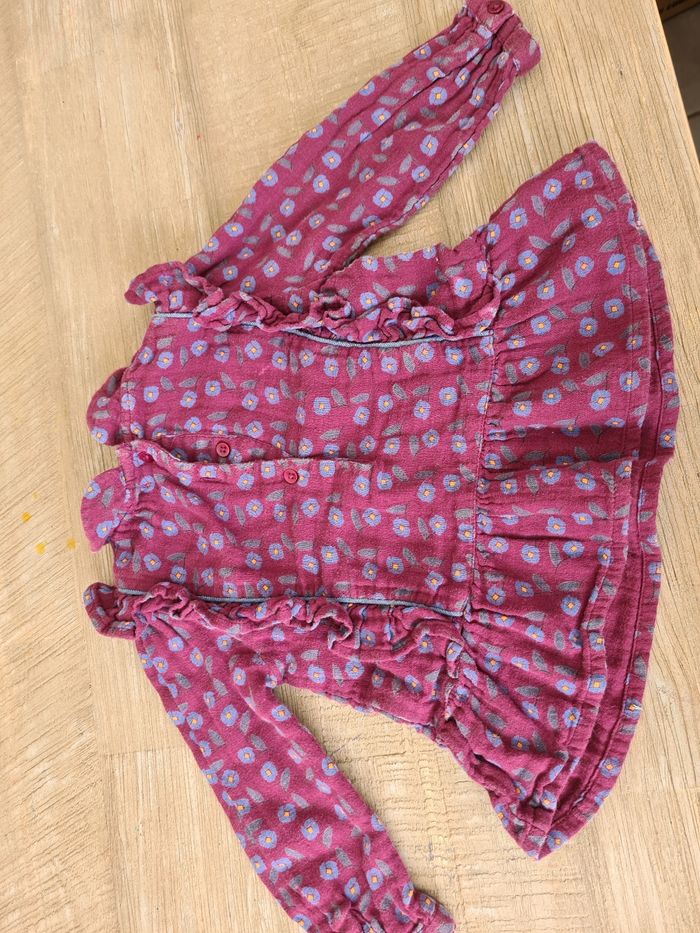 Blouse pull haut a froufrou imprime fleur bleu ton violet prune marque boutchou - photo numéro 4