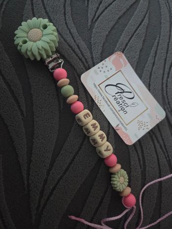 Attache tétine silicone fleurs