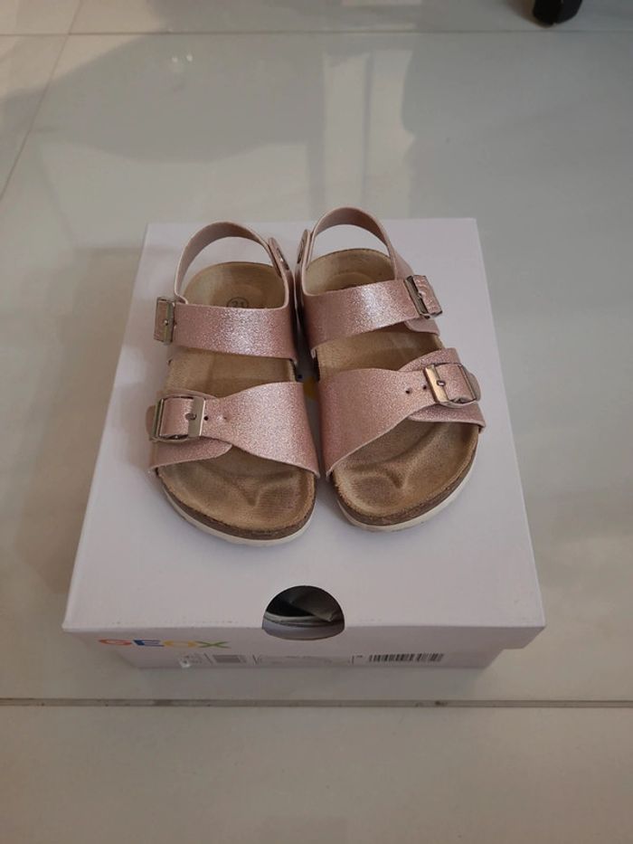 Sandales rose à paillettes à scratch