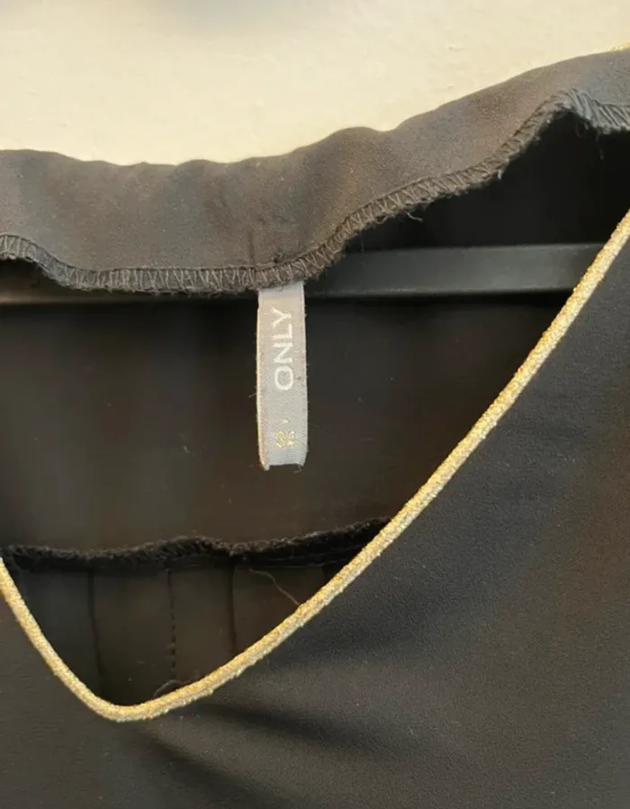 Blouse manches longues, taille 34, neuve - photo numéro 4