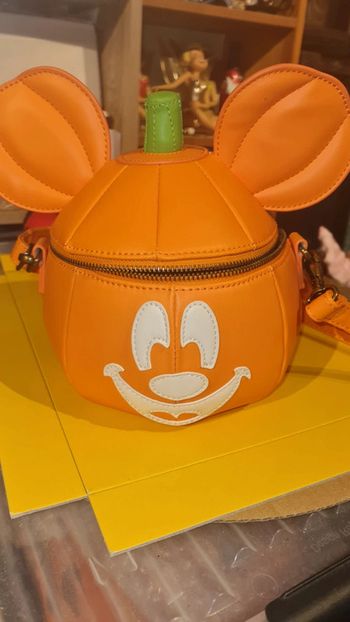 Loungefly mickey citrouille disney