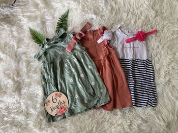 Lot 3 robes été fille 6m
