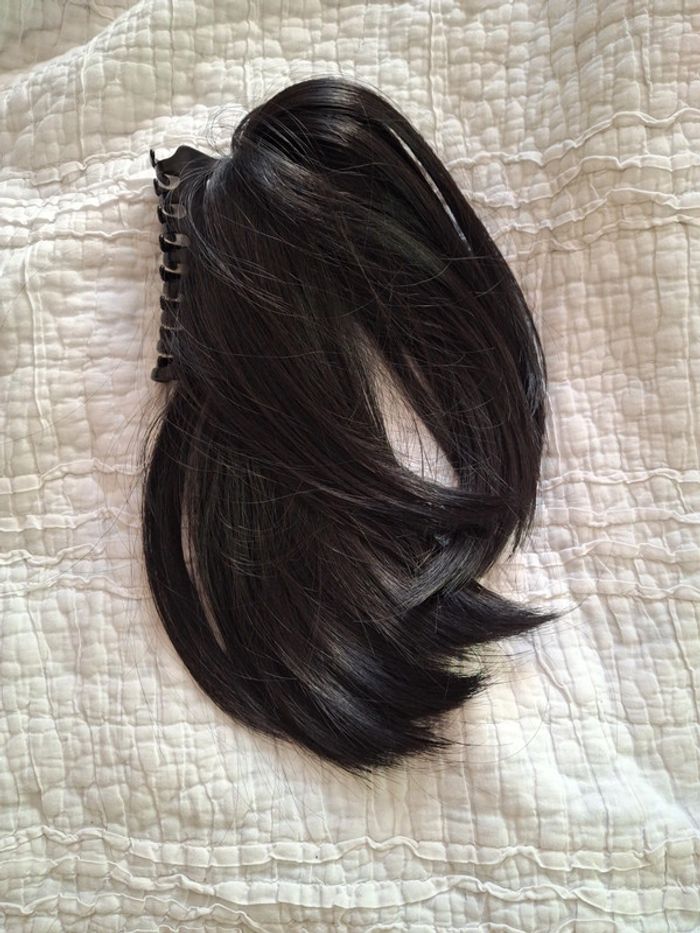Pince et cheveux - photo numéro 2