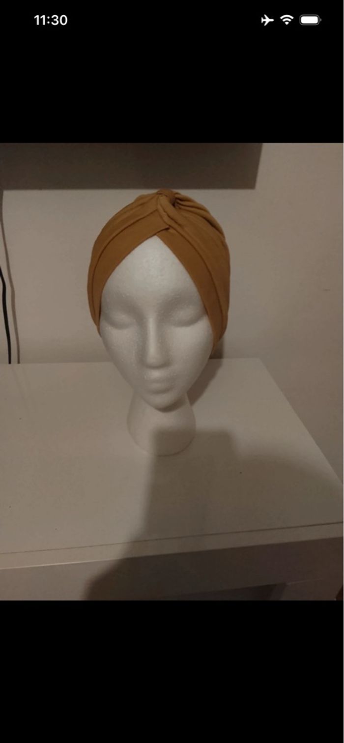 Turban. Femme