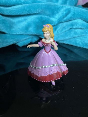 Figurine Vintage  Princesse a Pailette iso-sel France 2003