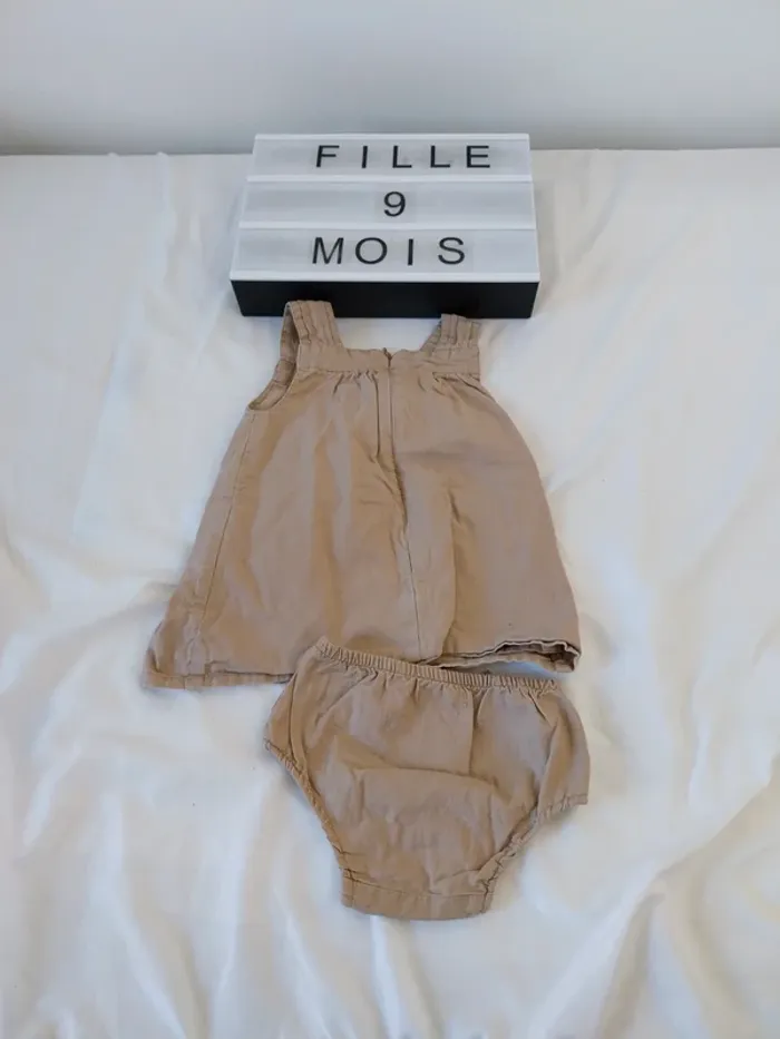 Ensemble fille 9 mois - photo numéro 2