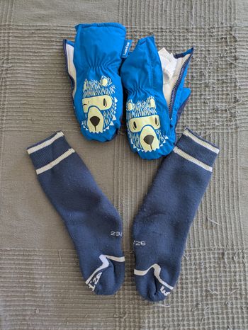 Lot chausette gants 3-4 ans