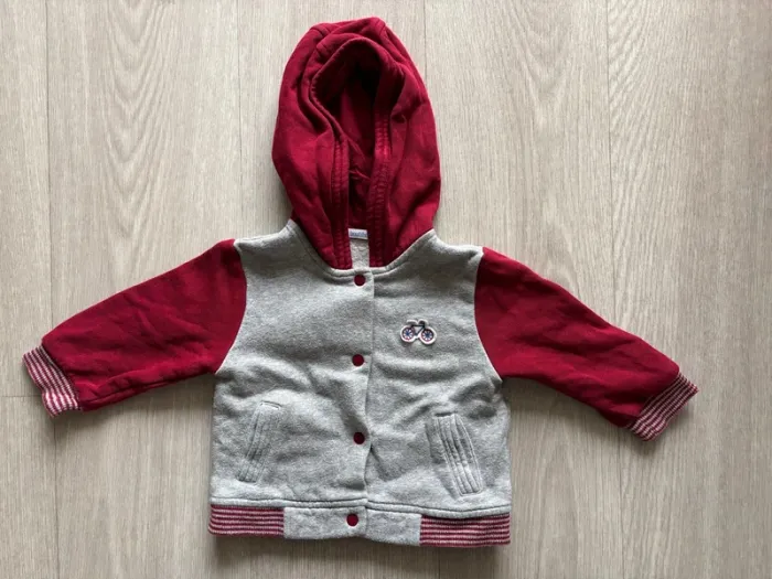 Veste taille 9 mois