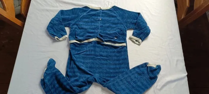 Enfant 85- grenouillère, 2 ans , paracas baby - photo numéro 5