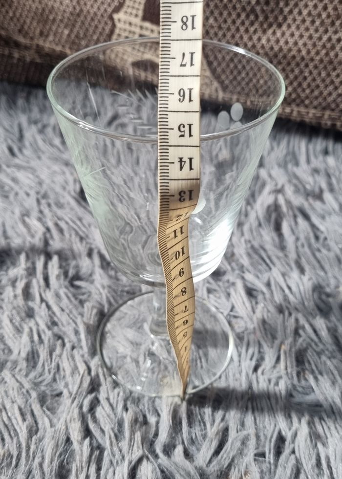 Lot 2 verres à pieds avec gravure - photo numéro 7