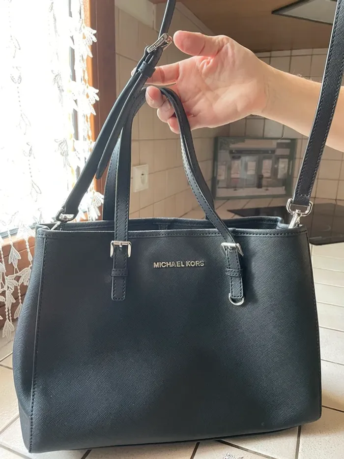 Sac à main Michael kors noir - photo numéro 3