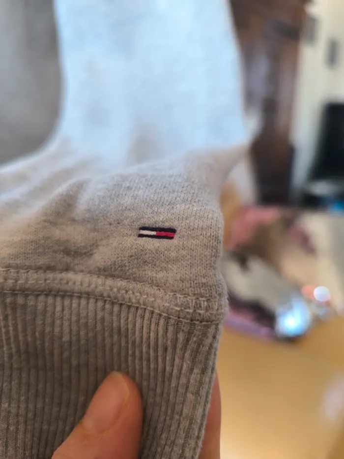 Joli sweat à capuche gris - photo numéro 6