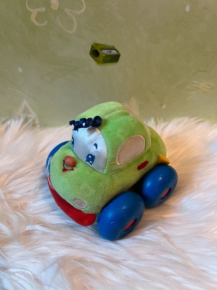 Voiture peluche Fisher Price