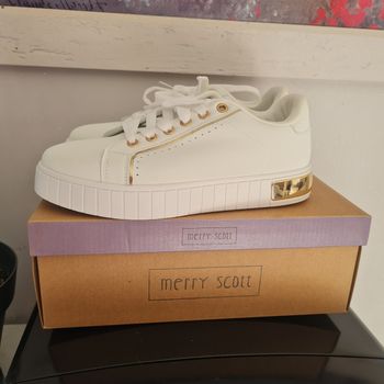 Baskets blanches et or