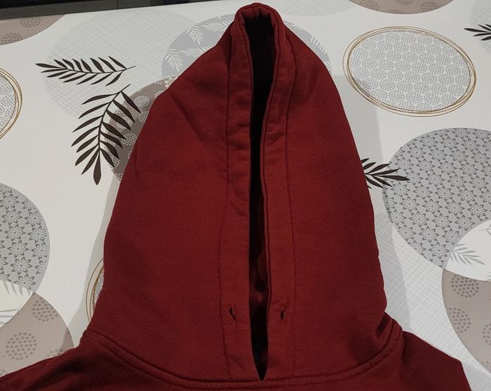 Sweat à capuche bordeaux et noir taille S - photo numéro 3