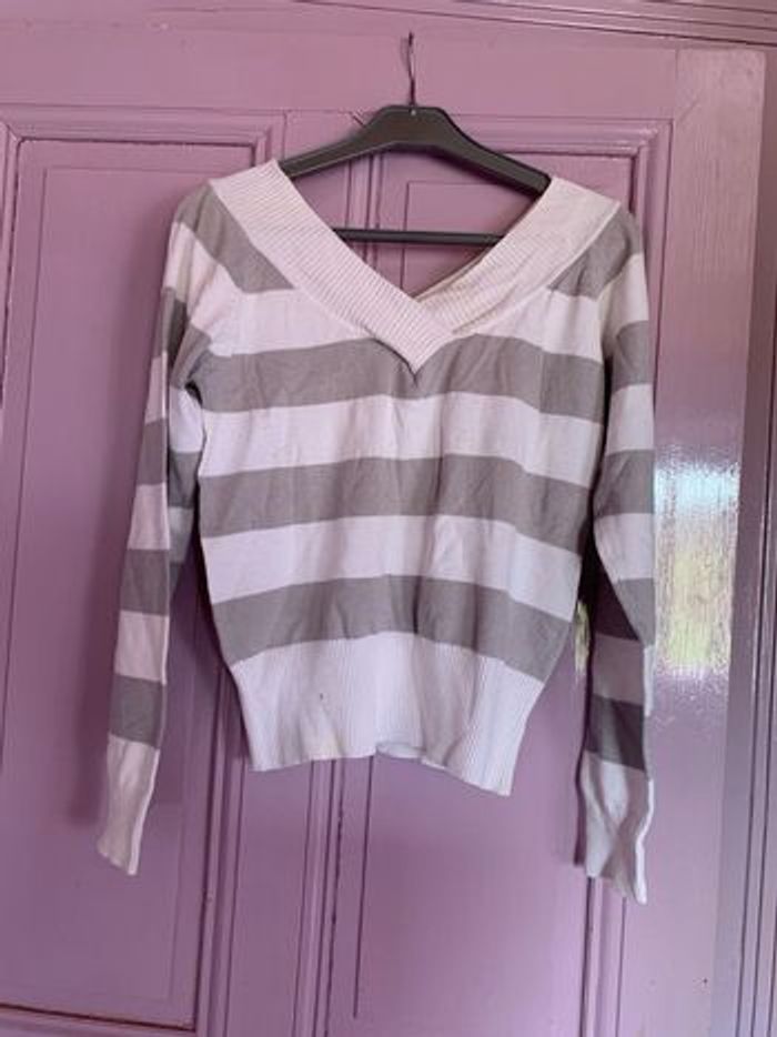 pull blanc rayé gris taille 2 (38/40)