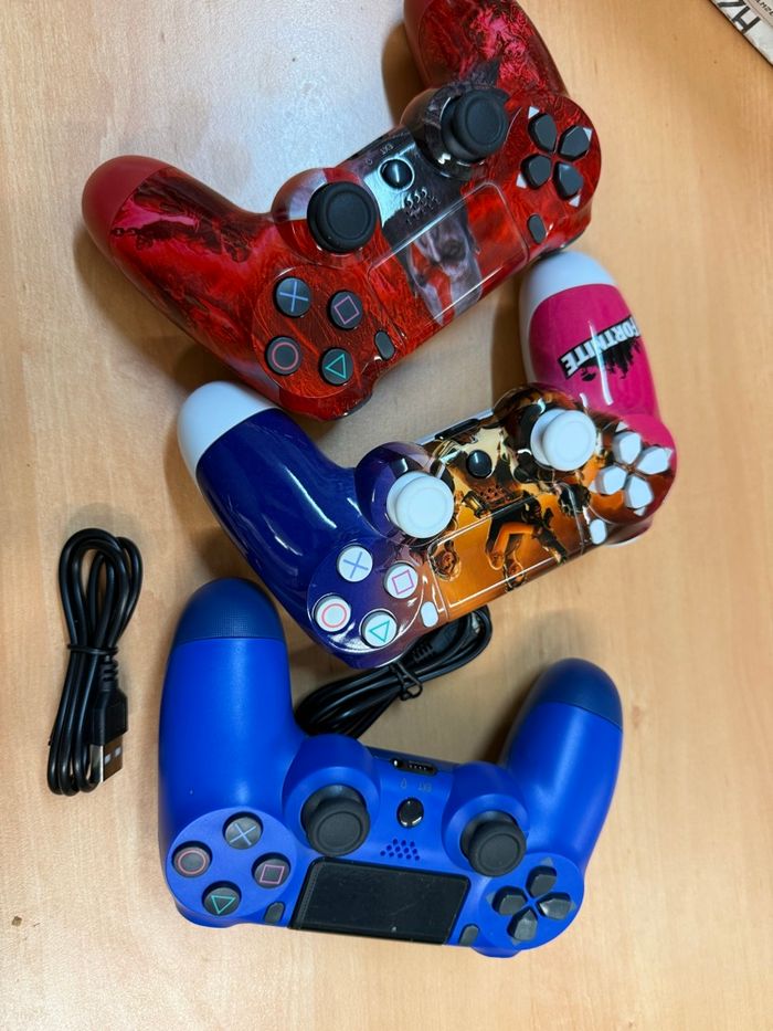 Manette PS4 neuf - photo numéro 3