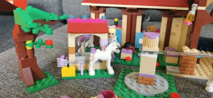 Lego friends le club d'équitation de Heartlake City - photo numéro 2