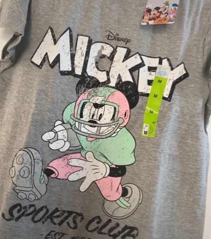 Tee shirt Disney taille M mais taille Eur 40 42 Neuf - photo numéro 2